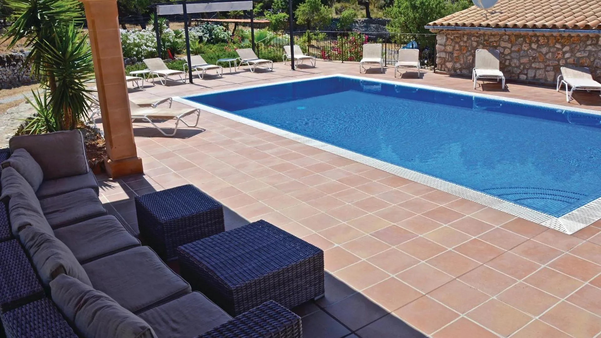 6 Bedroom Amazing Home In Estellencs