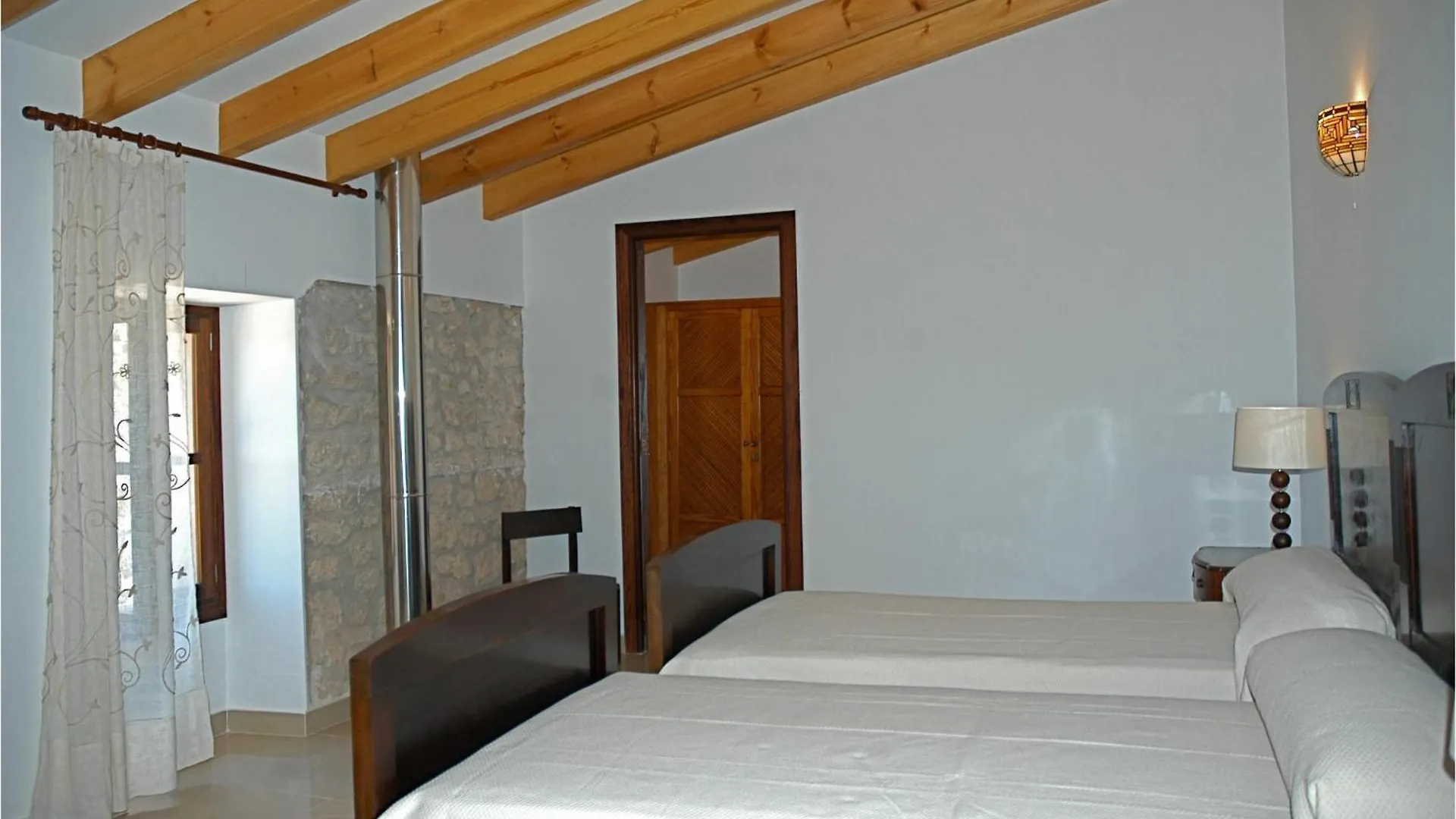 Holiday home 6 Bedroom Amazing Home In Estellencs