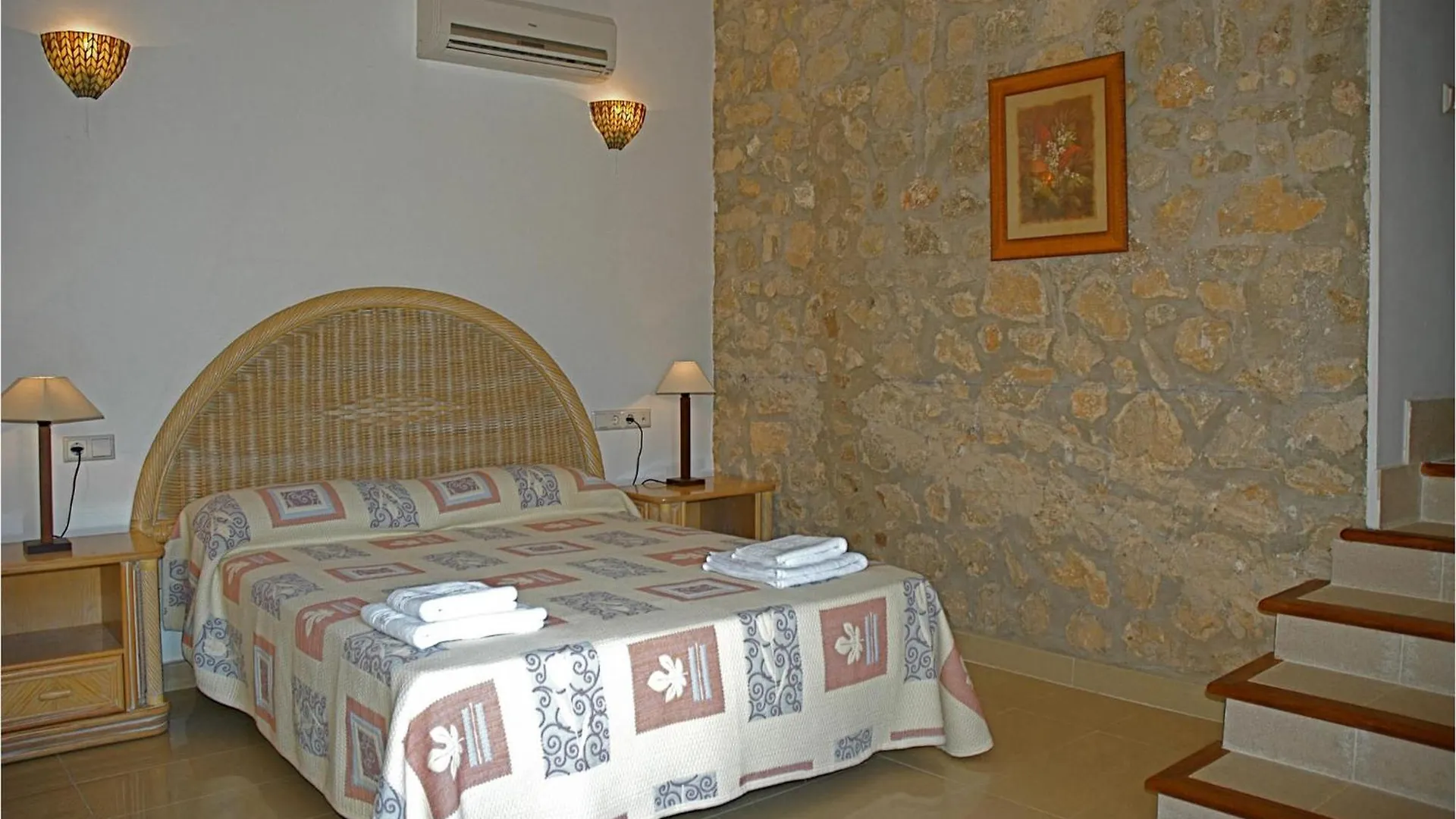 Holiday home 6 Bedroom Amazing Home In Estellencs Spain