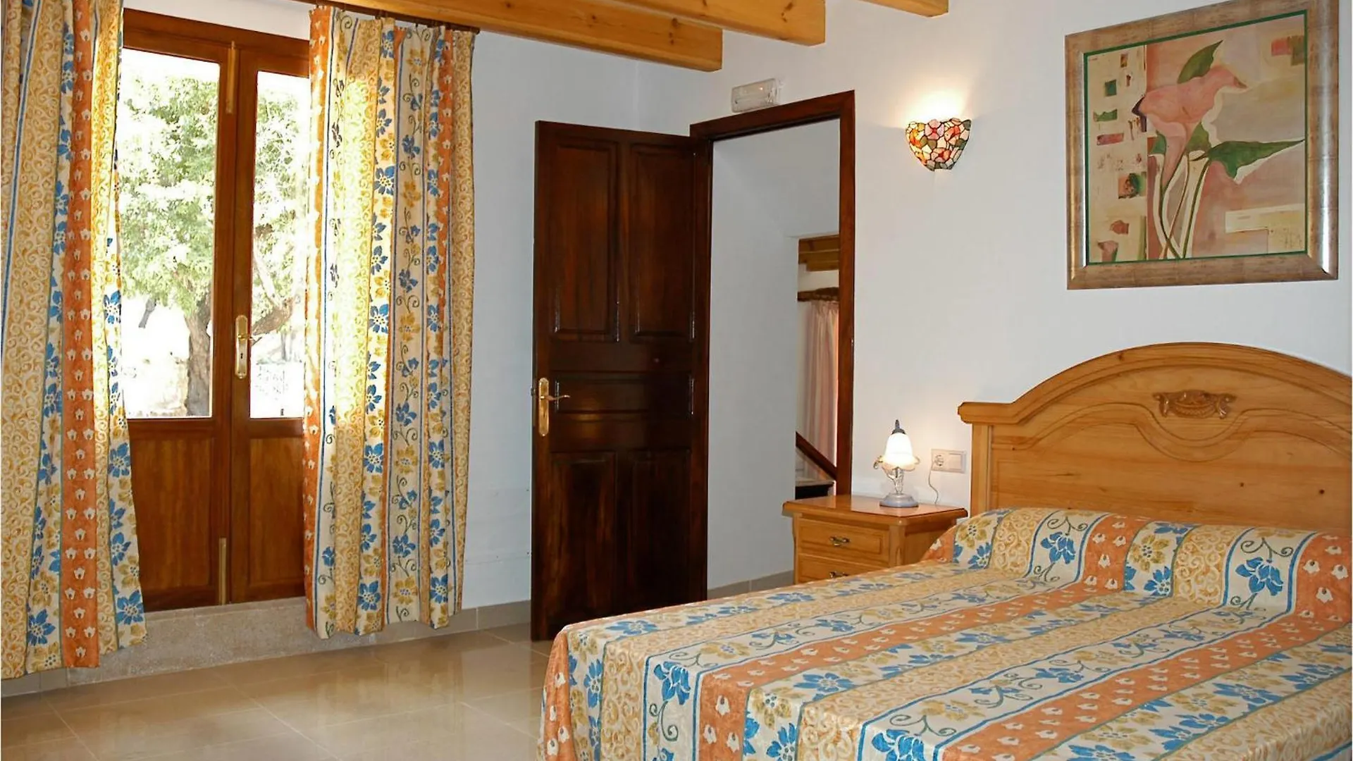 Holiday home 6 Bedroom Amazing Home In Estellencs